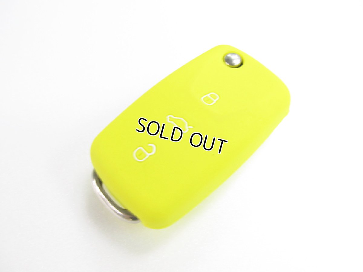 画像4: US VW純正 シリコンキーカバー VWロゴ (イエロー) (4)