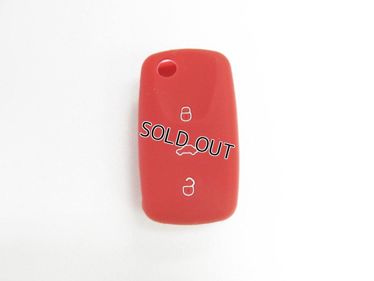 画像2: US VW純正 シリコンキーカバー VWロゴ (レッド) (2)