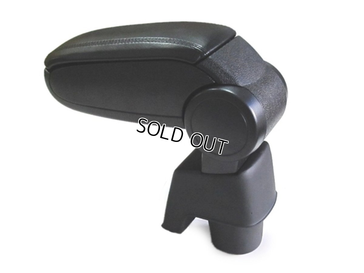 画像2: OMTEC アームレストコンソール for VW Polo6R (2)