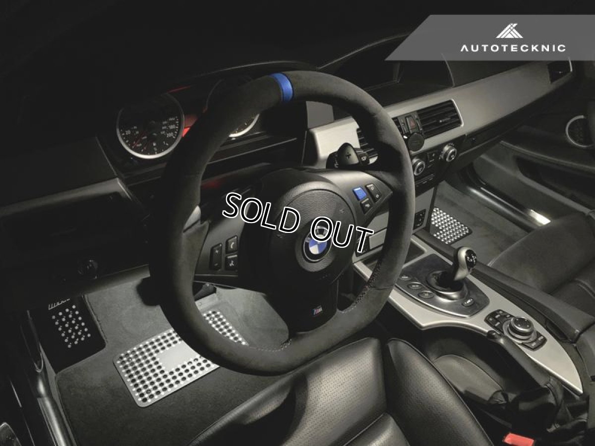 画像2: AUTOTECKNIC M ボタン for E60(M5)E63/E64(M6)モデル (ロイヤルブルー) (2)