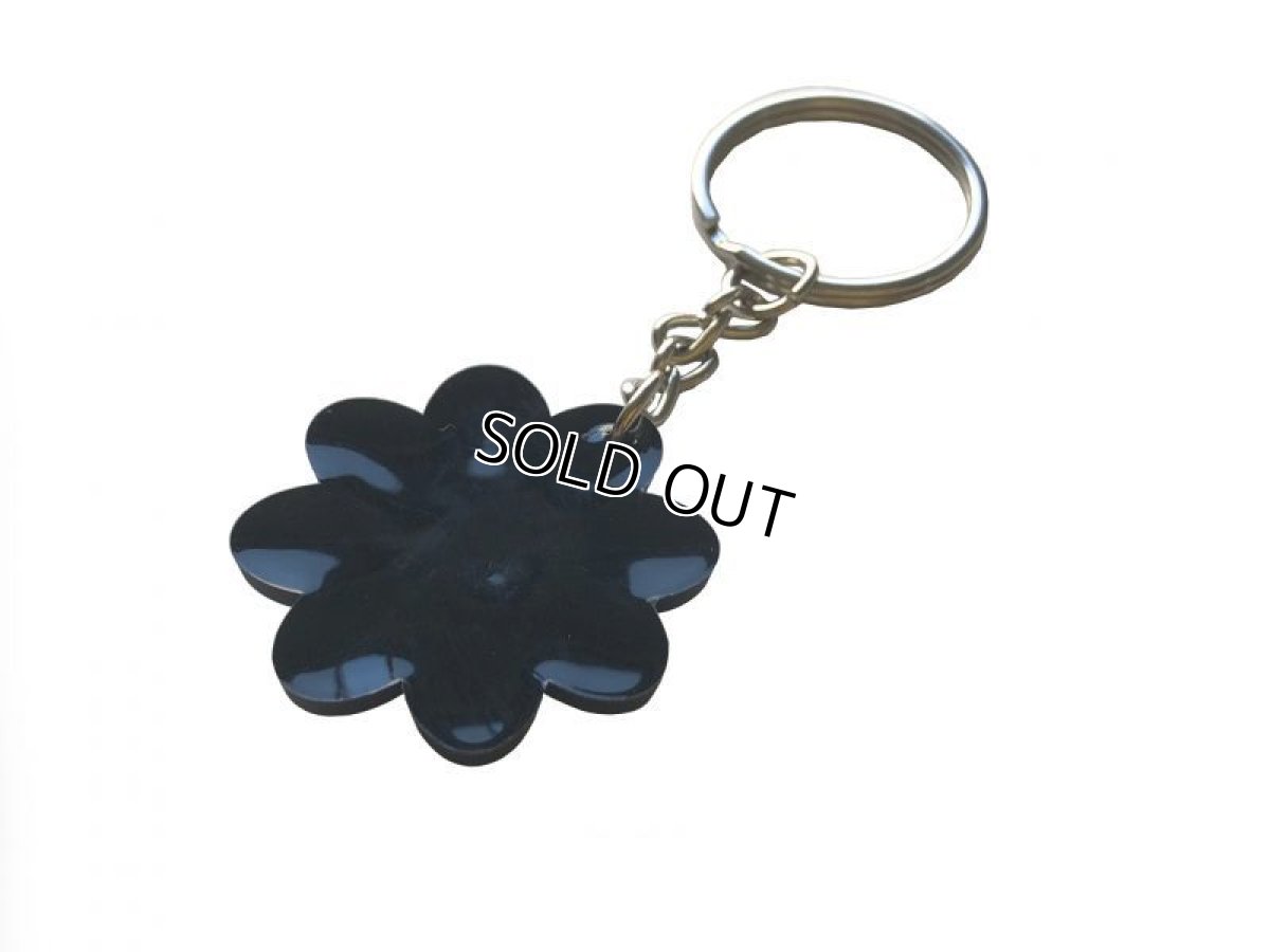 画像3: VWデイジーキーチェーン ホワイト #002 (DAISY KEYCHAIN - WHITE) (3)