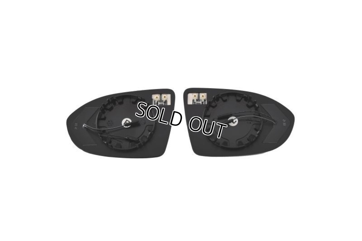 画像3: 【OUTLET】AutoStyle ワイドビュードアミラーレンズ with LEDターンシグナル Golf8 (3)