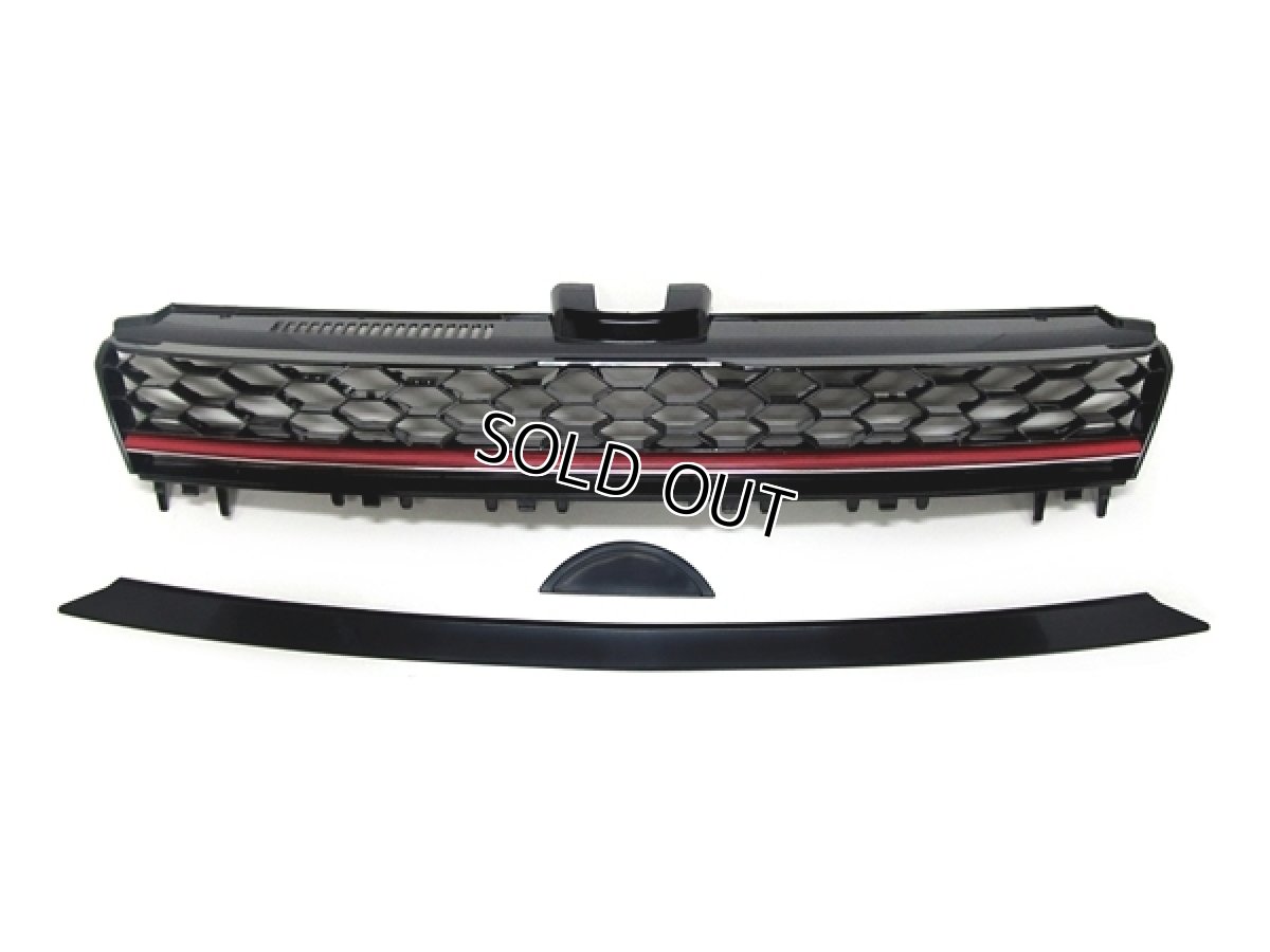 画像2: AutoStyle Golf7 GTI-Look フロントグリル (マークレス) レッドライン (2)