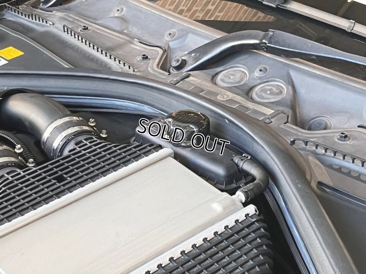 画像3: AUTOTECKNIC Dry Carbon CHARGE COOLER TANK CAP COVER (3)