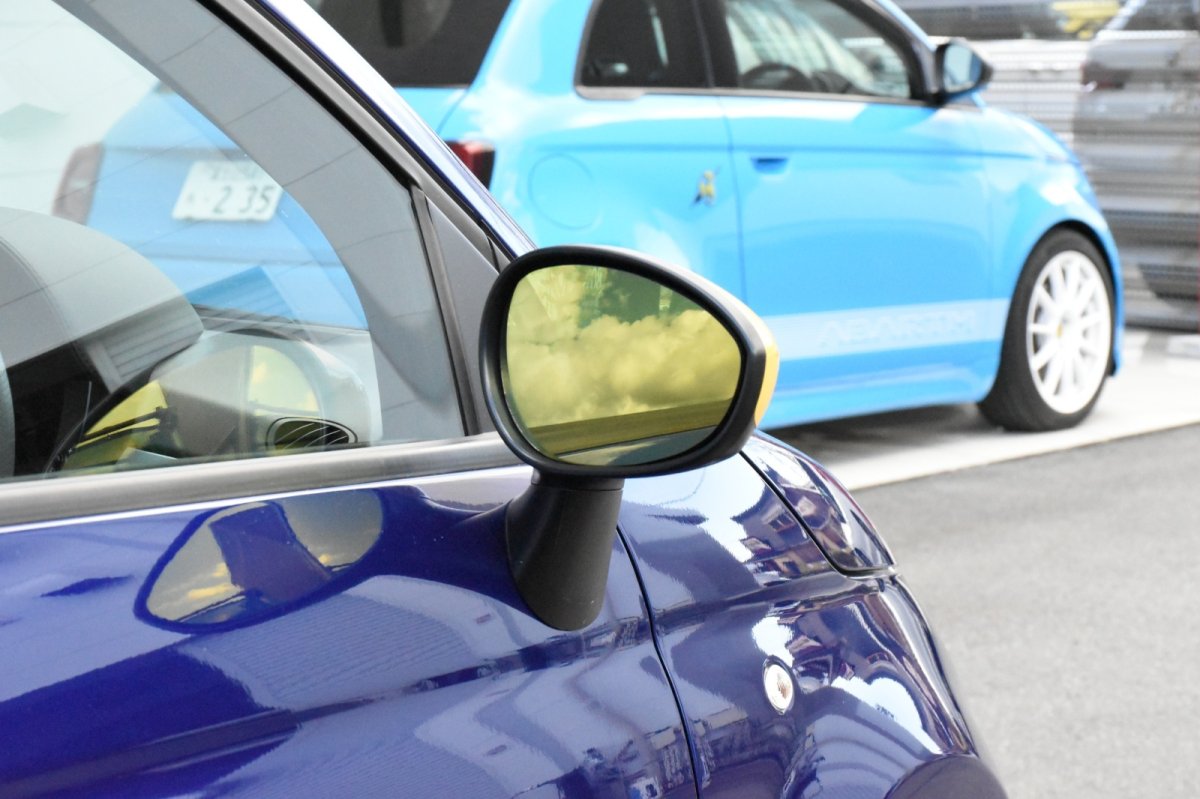 画像2: AutoStyle ワイドビュードアミラーレンズ 【イエローモデル】FIAT500/ABARTH500.595.695 (2)