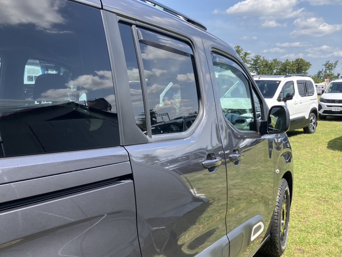 画像4: ClimAir ドアバイザー CITROEN Berlingo (4)