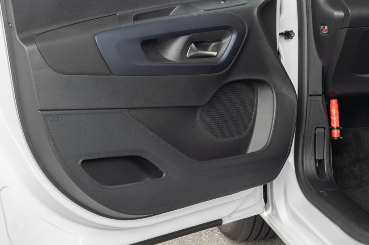 画像2: ASSO ドアキックガード 前後左右セット　Fiat Doblo (2)