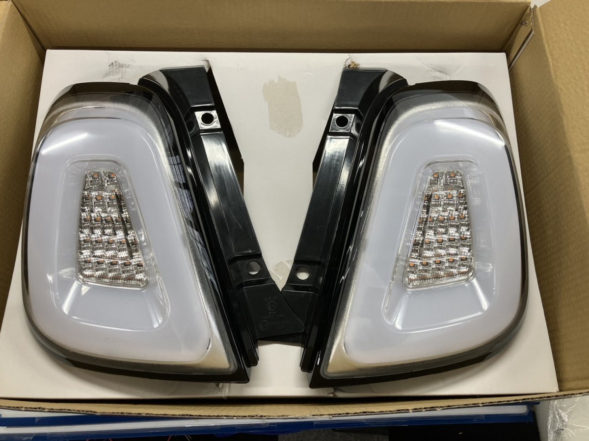 画像5: 【OUTLET】LEDテールレンズ ホワイト/クリア for FIAT500 ＆ ABARTH595/695 (5)