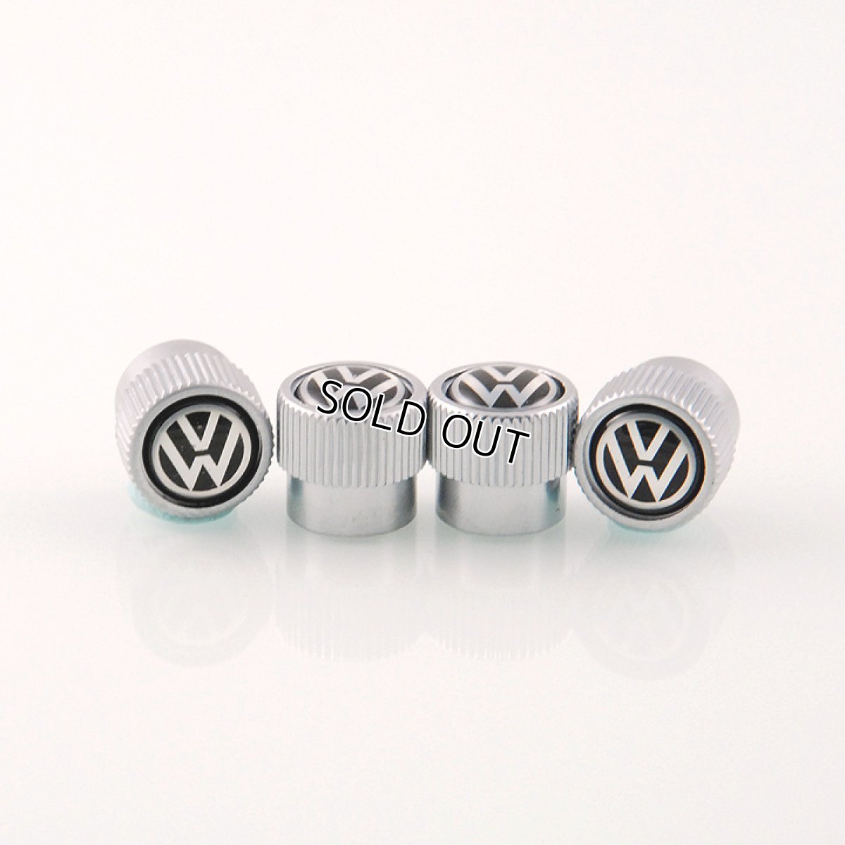 画像2: VW バルブキャップ VW ブラック/シルバー(VW VALVE STEM CAPS BLACK) (2)