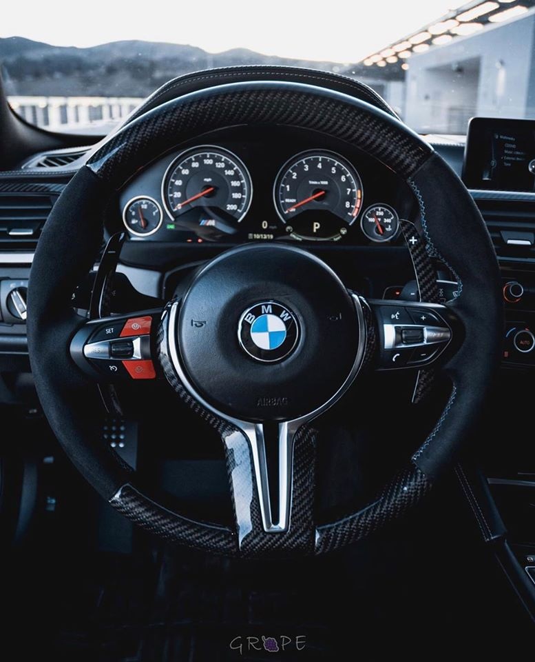 AUTOTECKNIC Carbon アウターステアリングホイールトリム for BMW M2